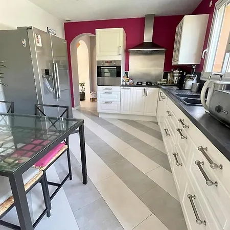 فيلة Au Calme Avec Piscine فوا