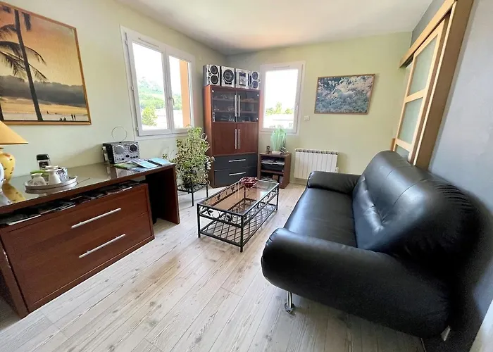 Au Calme Avec Piscine Villa *